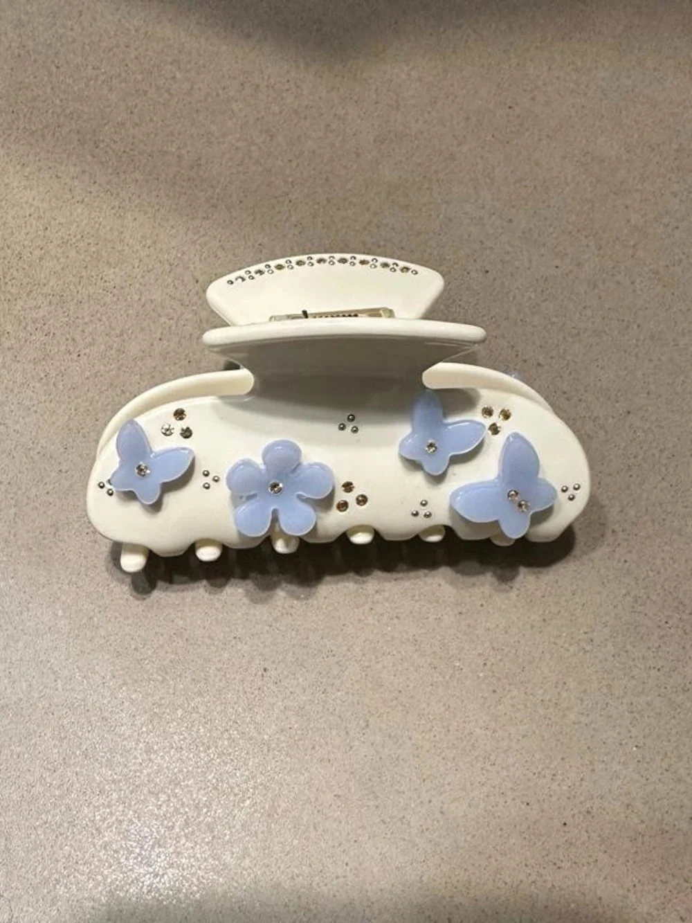 White Hair Claw Clip with Light Blue Flower and Butterfly Accents